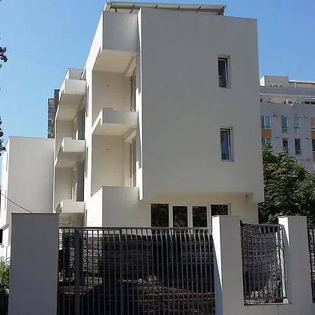 Apartament La Caramidari Bucureşti